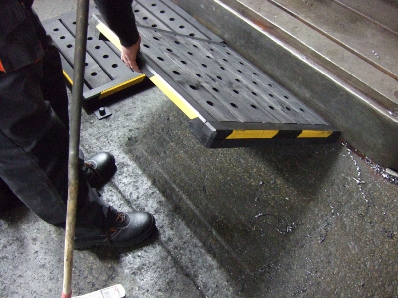 Machines et plateformes de travail en bois pour machines-outils